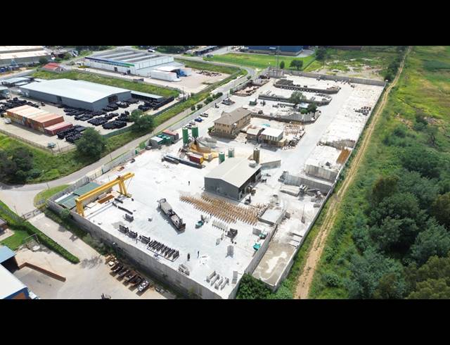 17,061M² INDUSTRIAL YARD FOR SALE IN CHLOORKOP